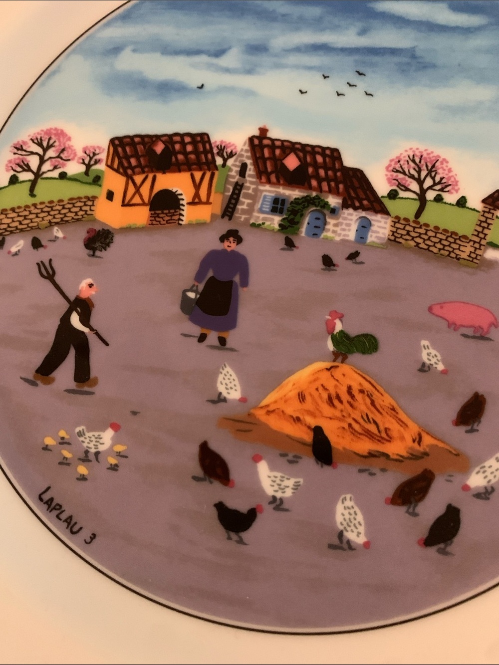 Villeroy & Boch Porcelain Plate with Blue Sky and Purple Farm Scene (set of 2) - Picture 4 of 4